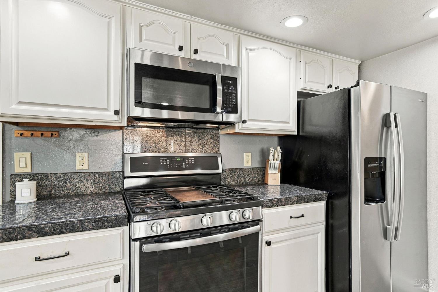 8252 Valley View Drive Sebastopol CA 95472