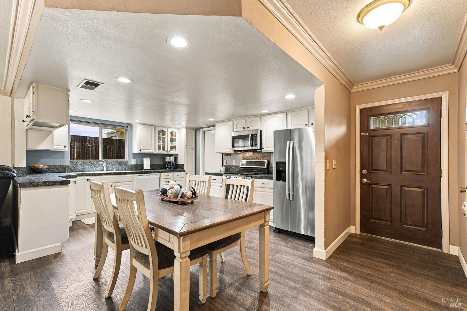 8252 Valley View Drive Sebastopol CA 95472