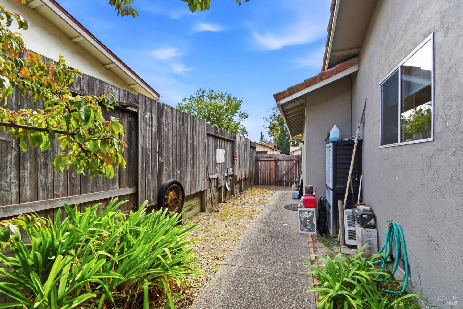 8252 Valley View Drive Sebastopol CA 95472