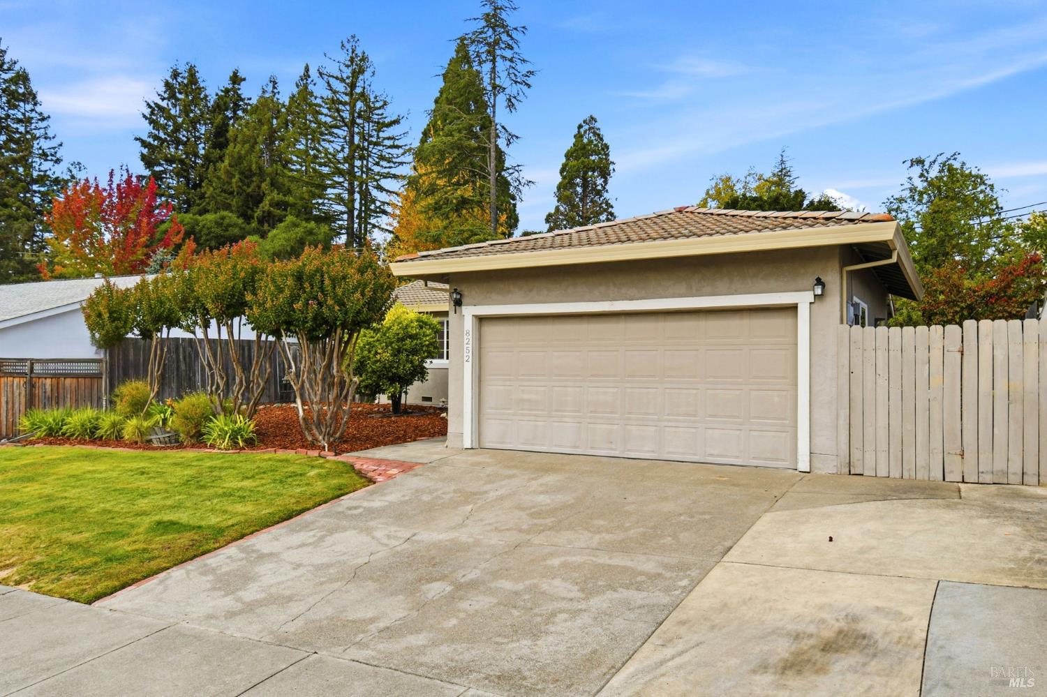 8252 Valley View Drive Sebastopol CA 95472