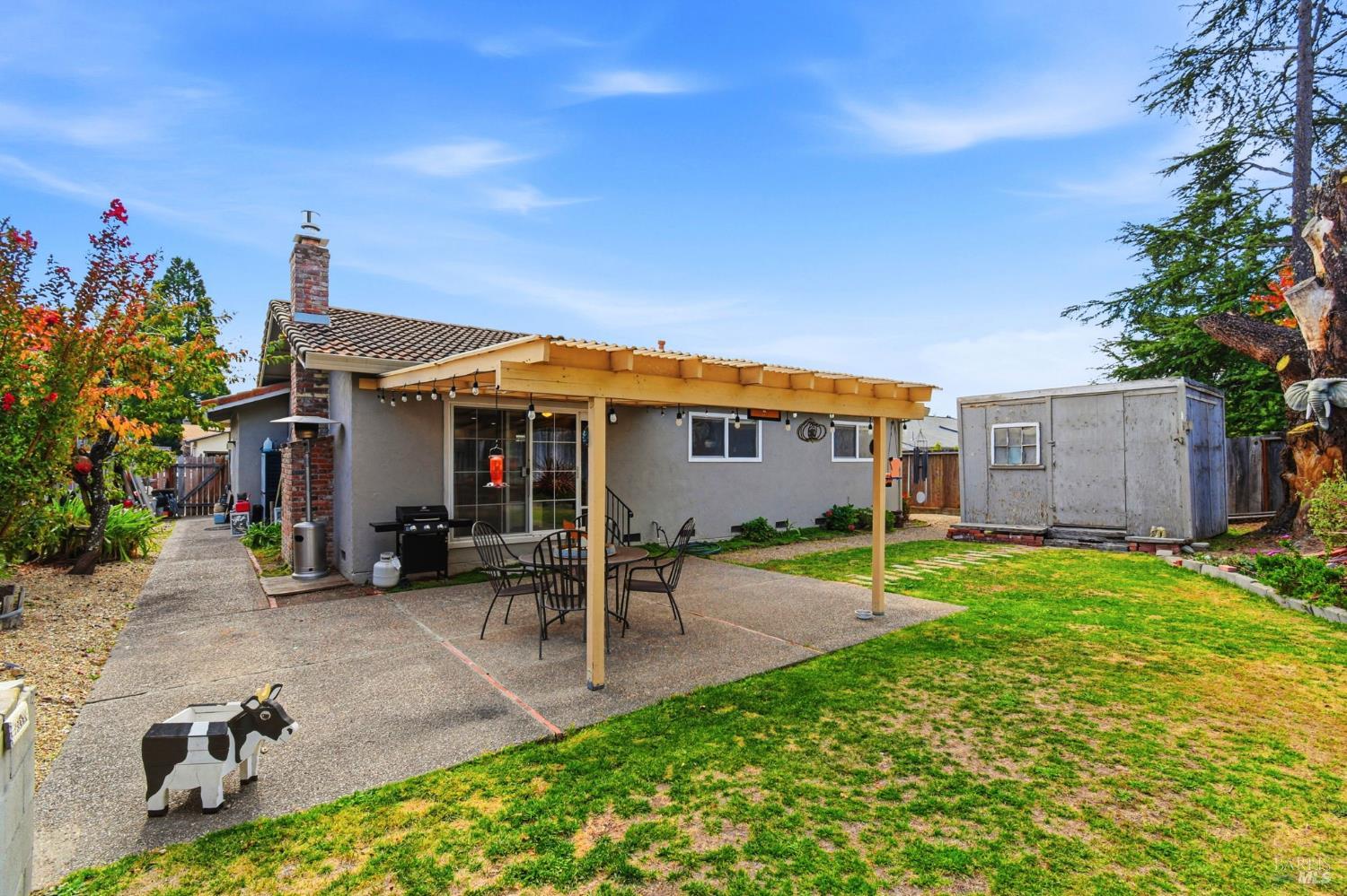 8252 Valley View Drive Sebastopol CA 95472