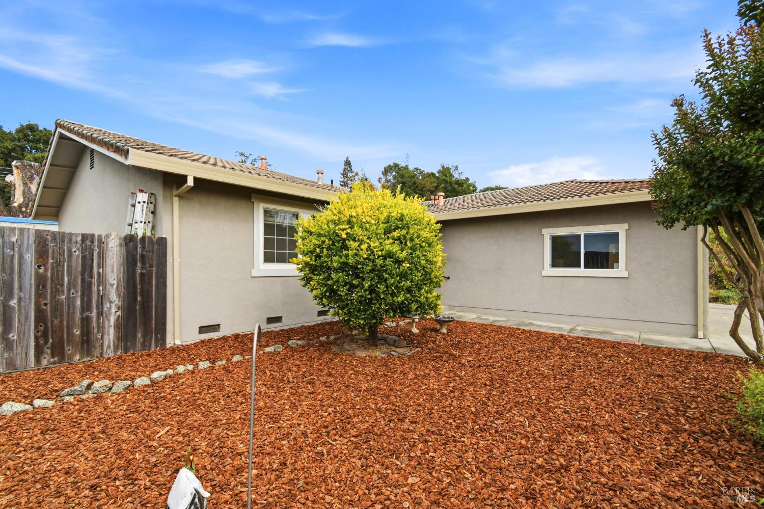 8252 Valley View Drive Sebastopol CA 95472