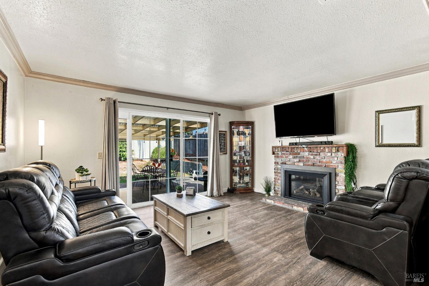 8252 Valley View Drive Sebastopol CA 95472