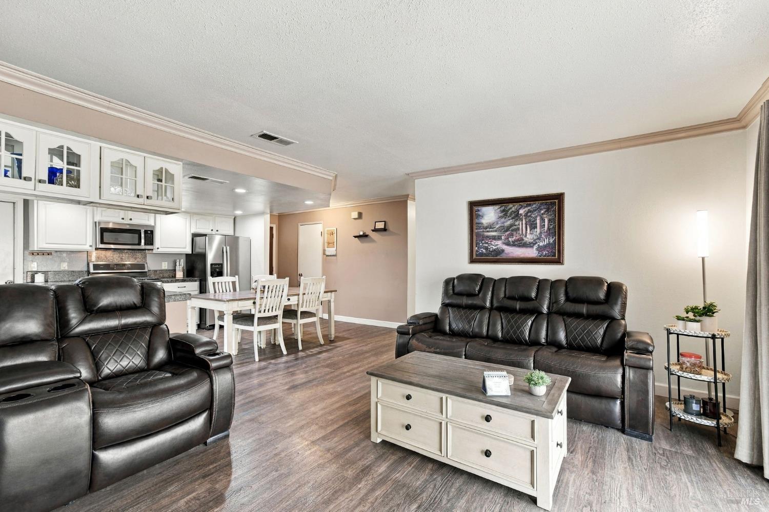 8252 Valley View Drive Sebastopol CA 95472