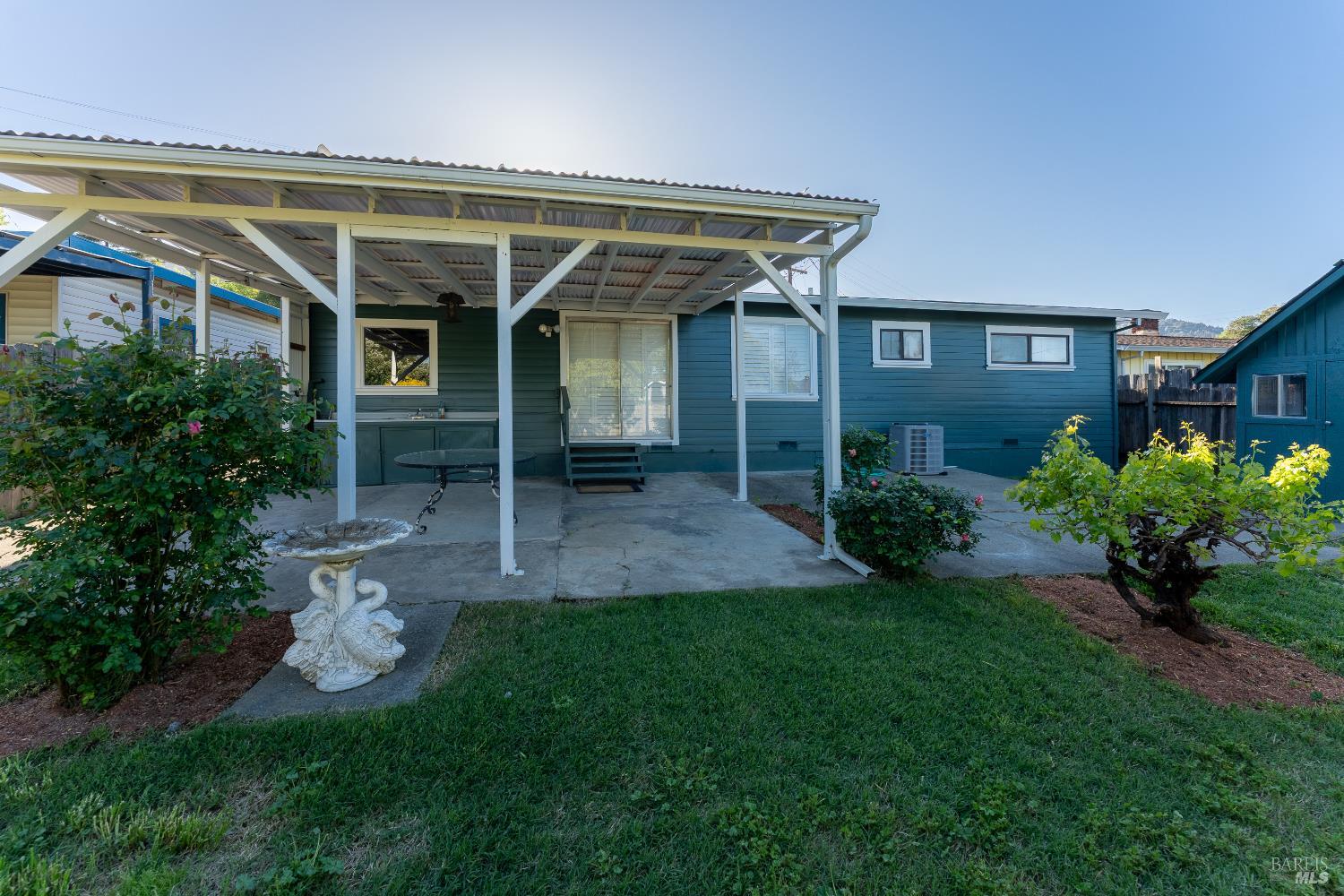 1803 S Dora Street Ukiah CA 95482