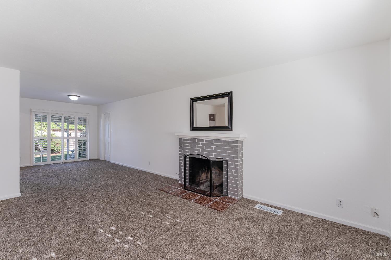 1803 S Dora Street Ukiah CA 95482