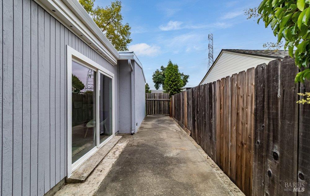 230 Grapewood Street Vallejo CA 94591