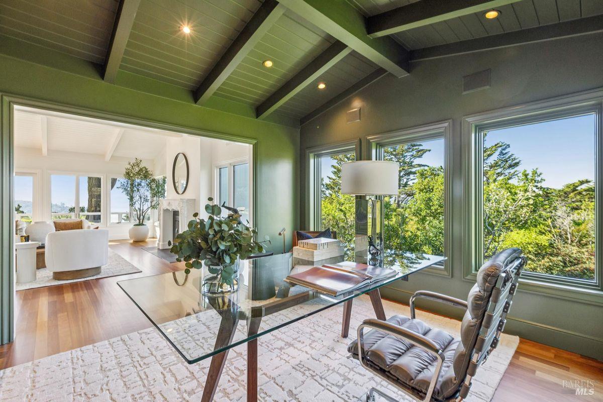 17 Tanfield Road Tiburon CA 94920