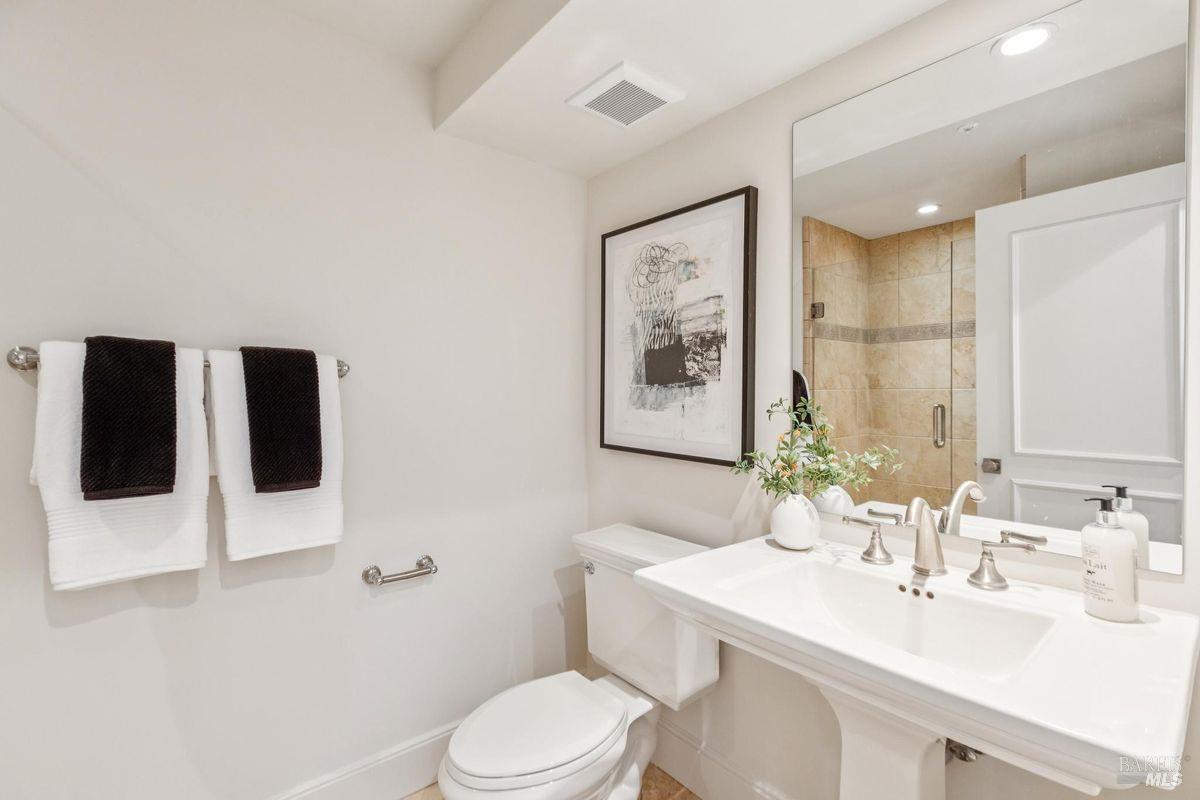 17 Tanfield Road Tiburon CA 94920