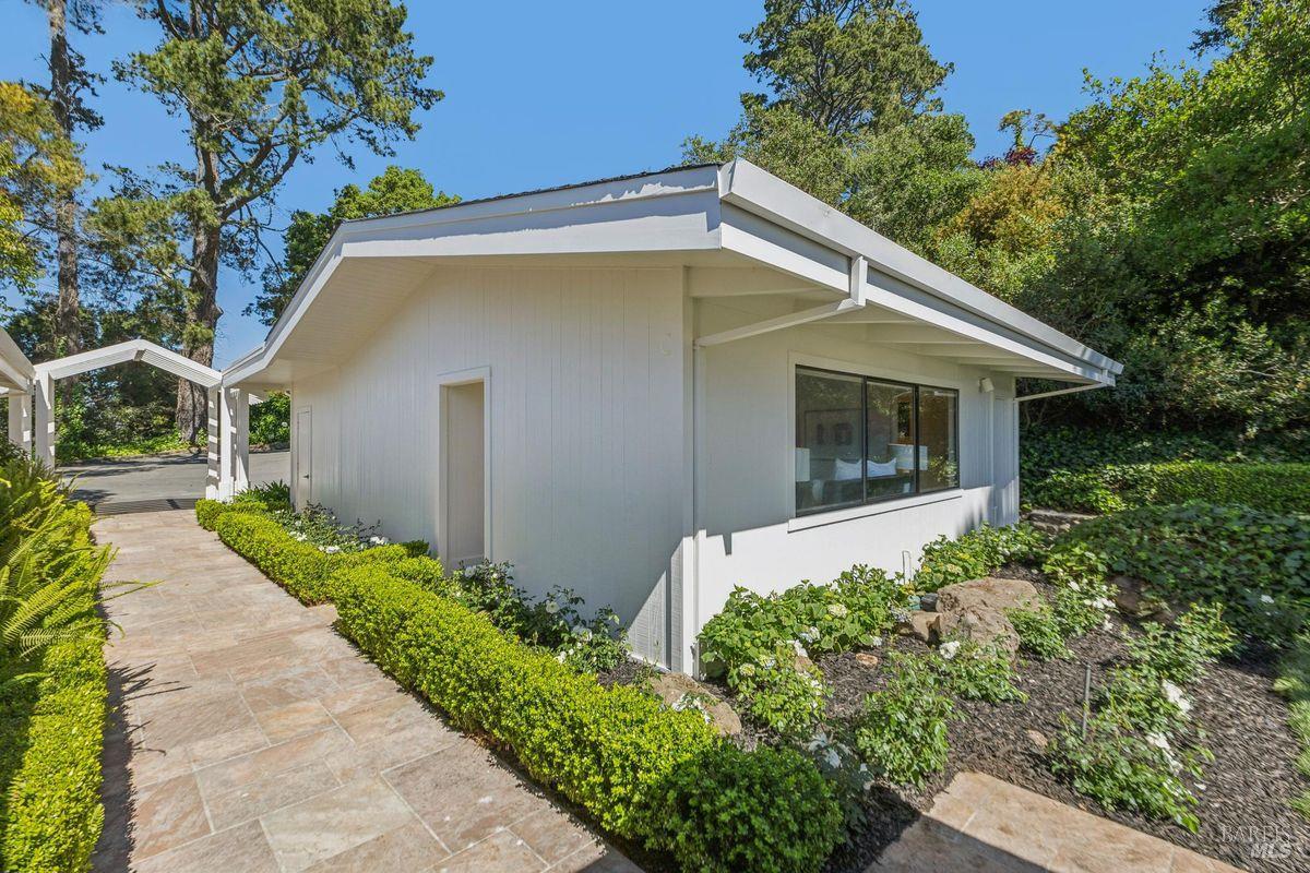 17 Tanfield Road Tiburon CA 94920
