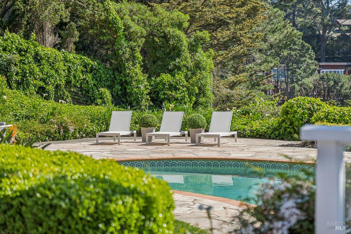 17 Tanfield Road Tiburon CA 94920