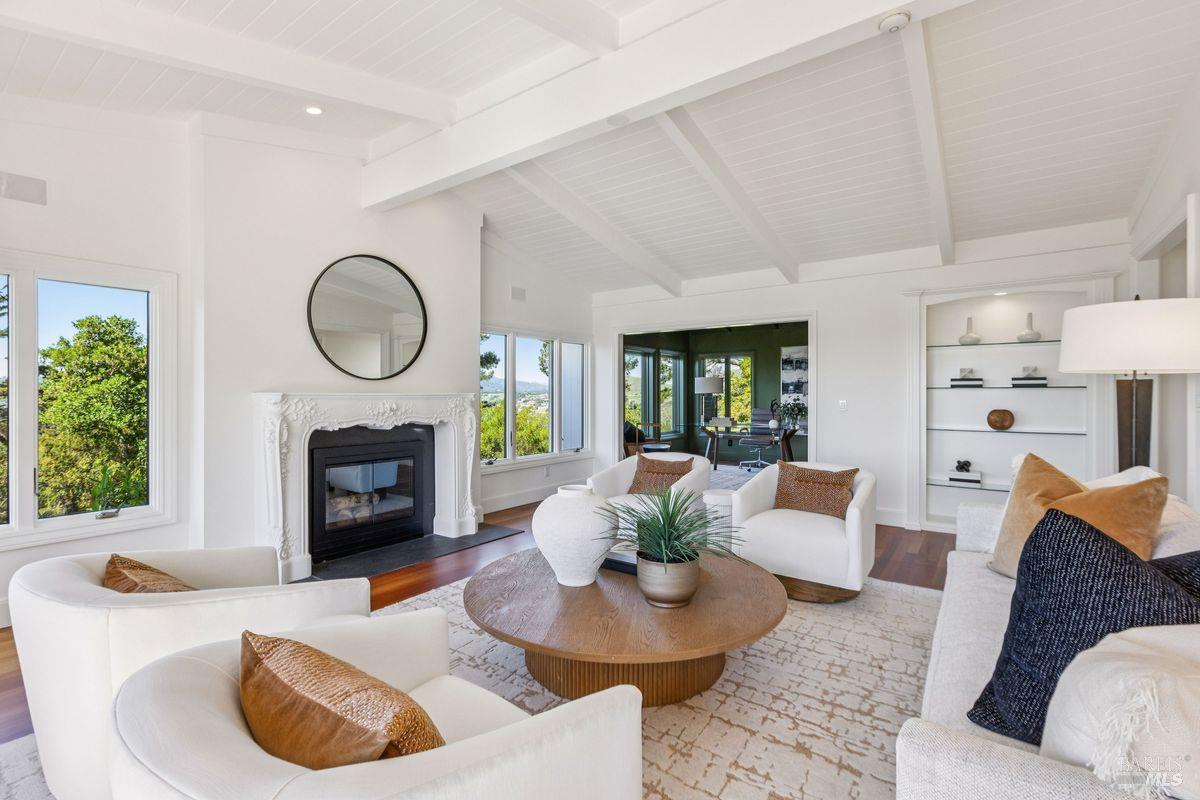 17 Tanfield Road Tiburon CA 94920
