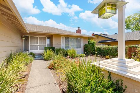 138 Oak Shadow Drive Santa Rosa CA 95409