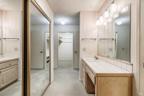 138 Oak Shadow Drive Santa Rosa CA 95409