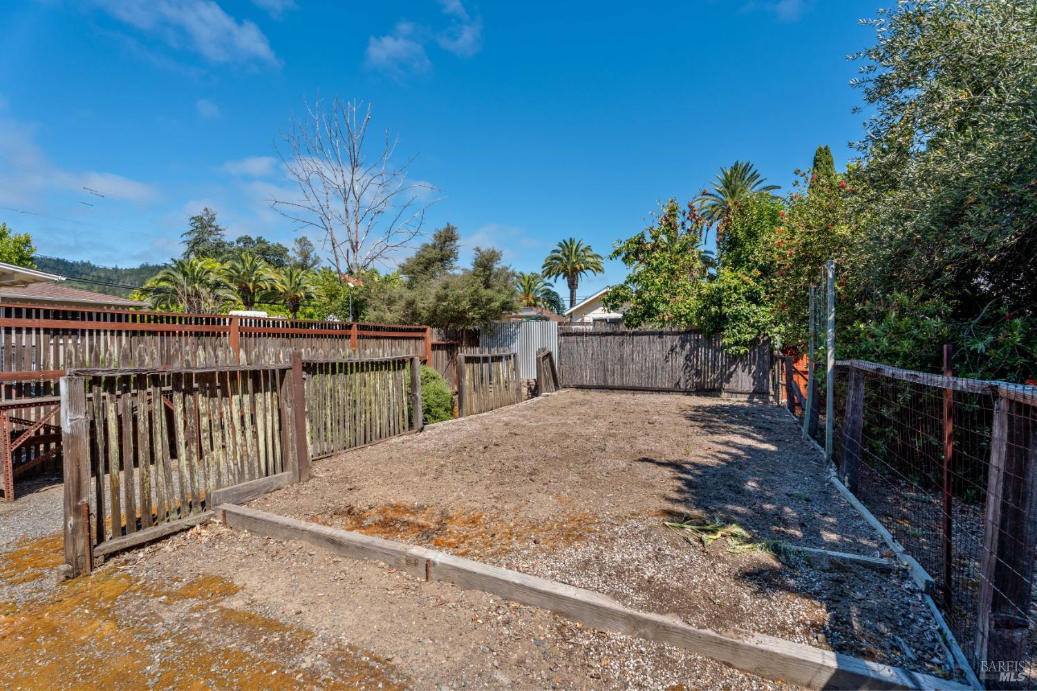 232 N Washington Street Cloverdale CA 95425