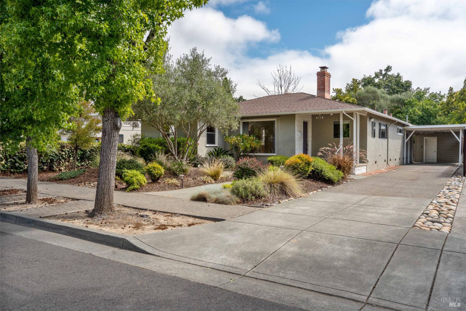 232 N Washington Street Cloverdale CA 95425