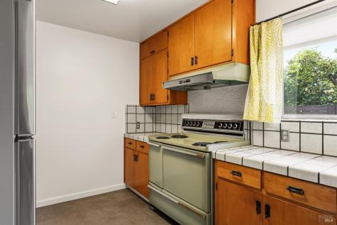 232 N Washington Street Cloverdale CA 95425