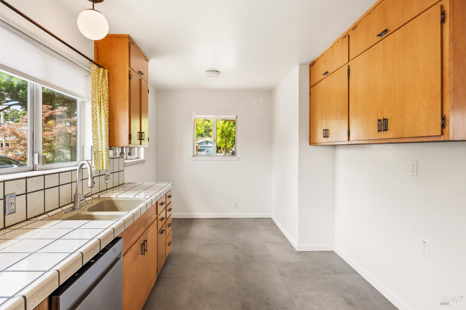232 N Washington Street Cloverdale CA 95425