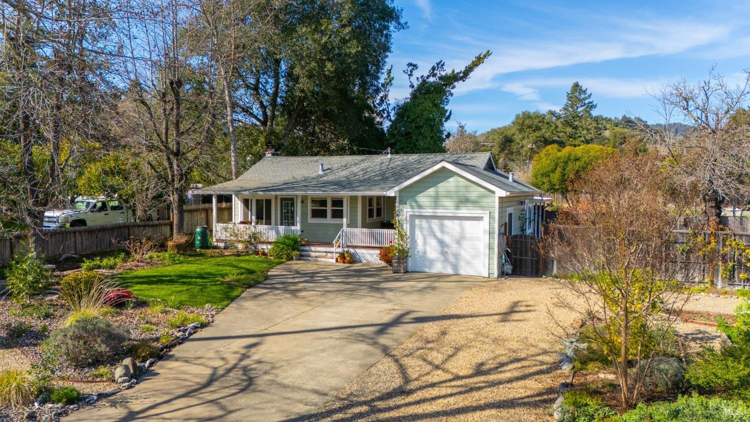 118 University Street Cloverdale CA 95425
