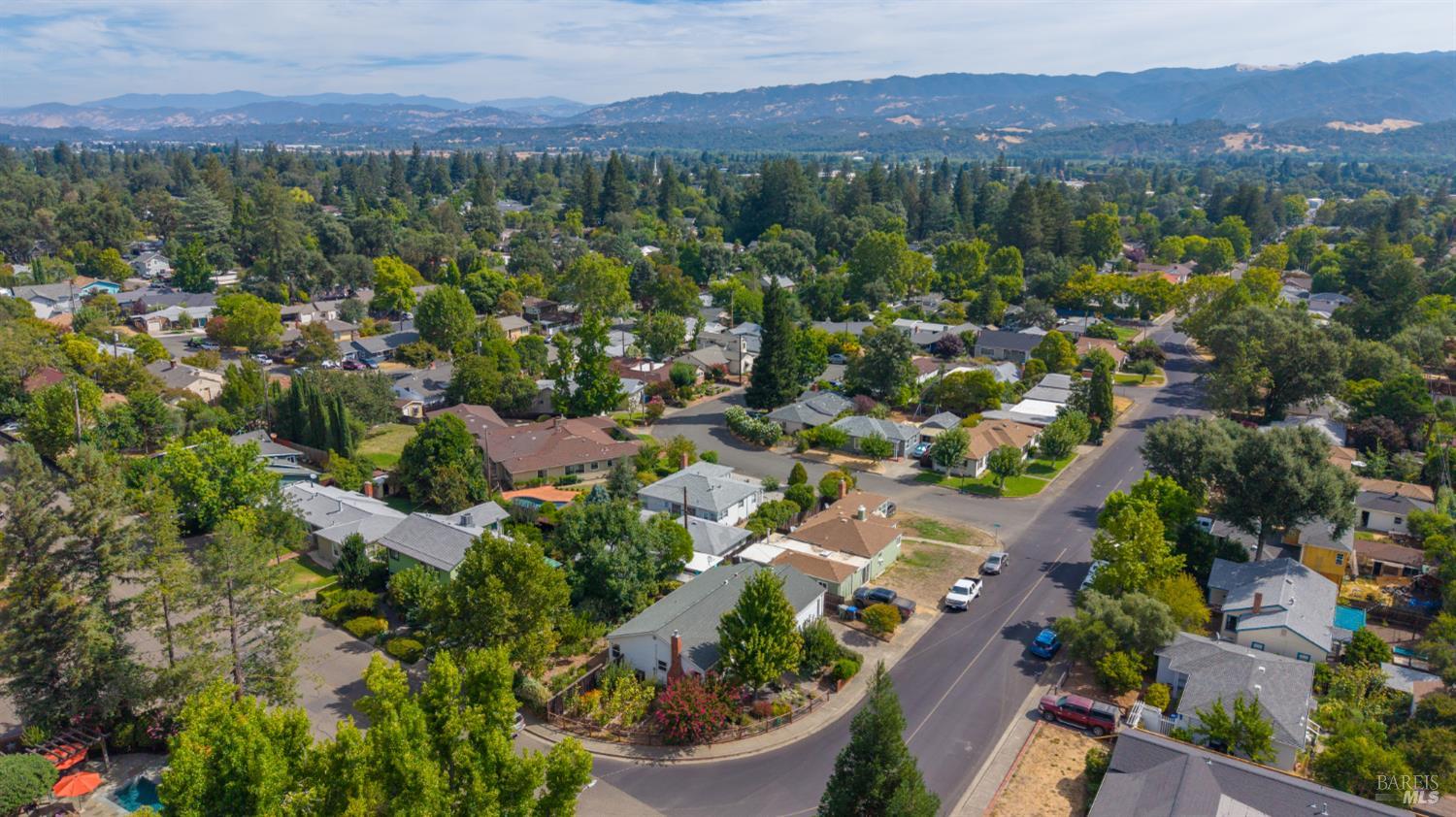 806 W Mill Street Ukiah CA 95482
