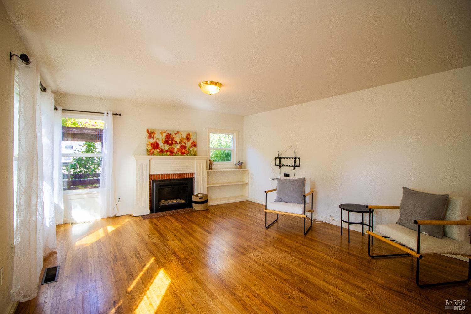 806 W Mill Street Ukiah CA 95482