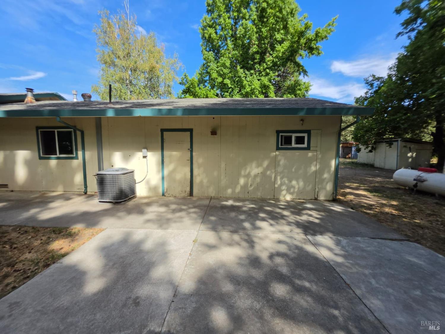 23175 Biggar Lane Covelo CA 95428