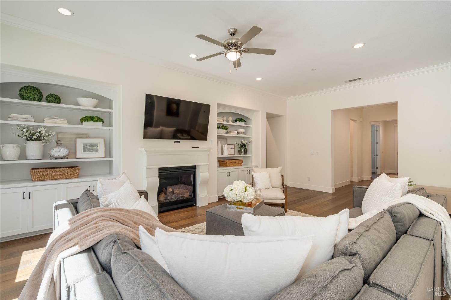 215 Pheasant Court Napa CA 94558