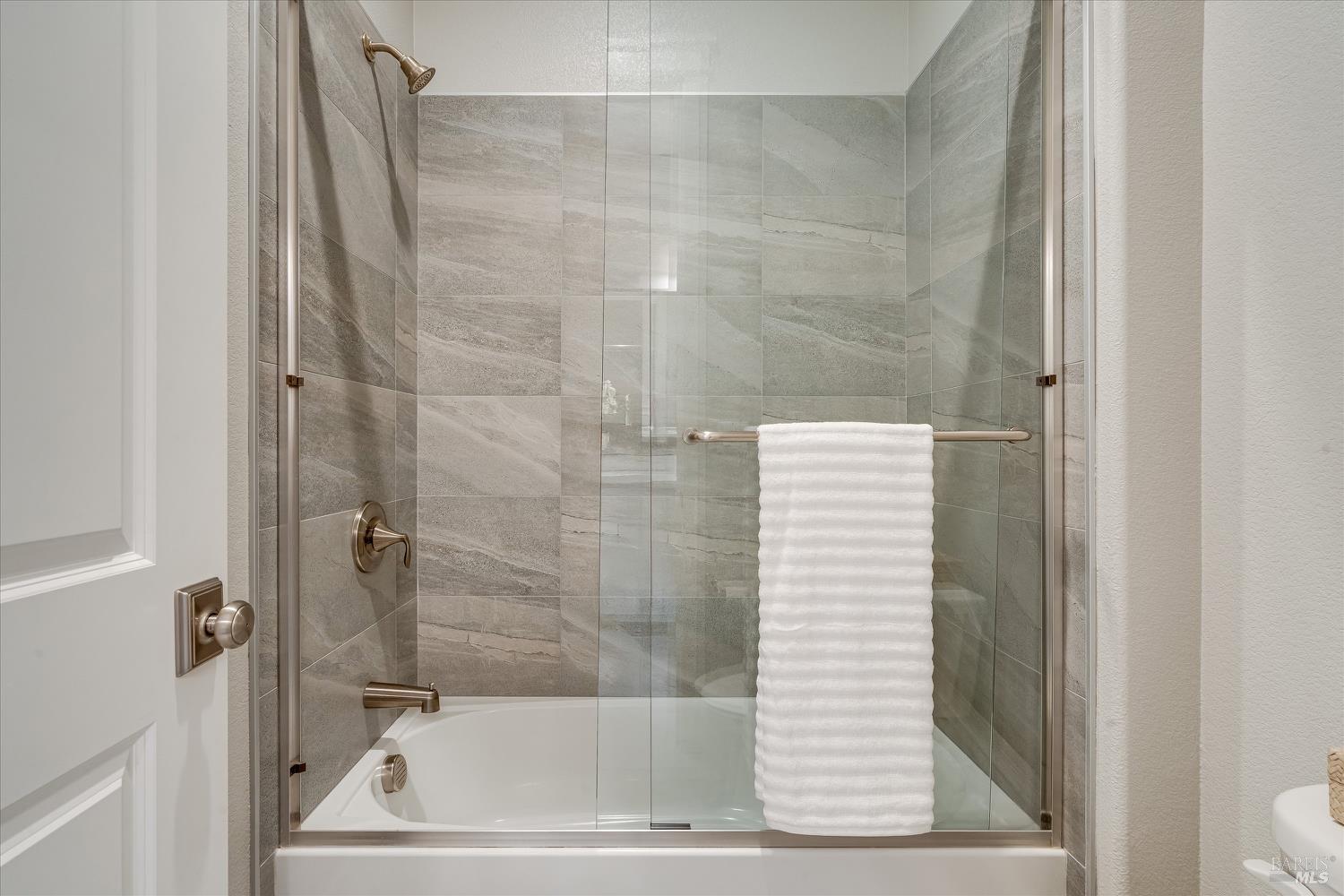 215 Pheasant Court Napa CA 94558