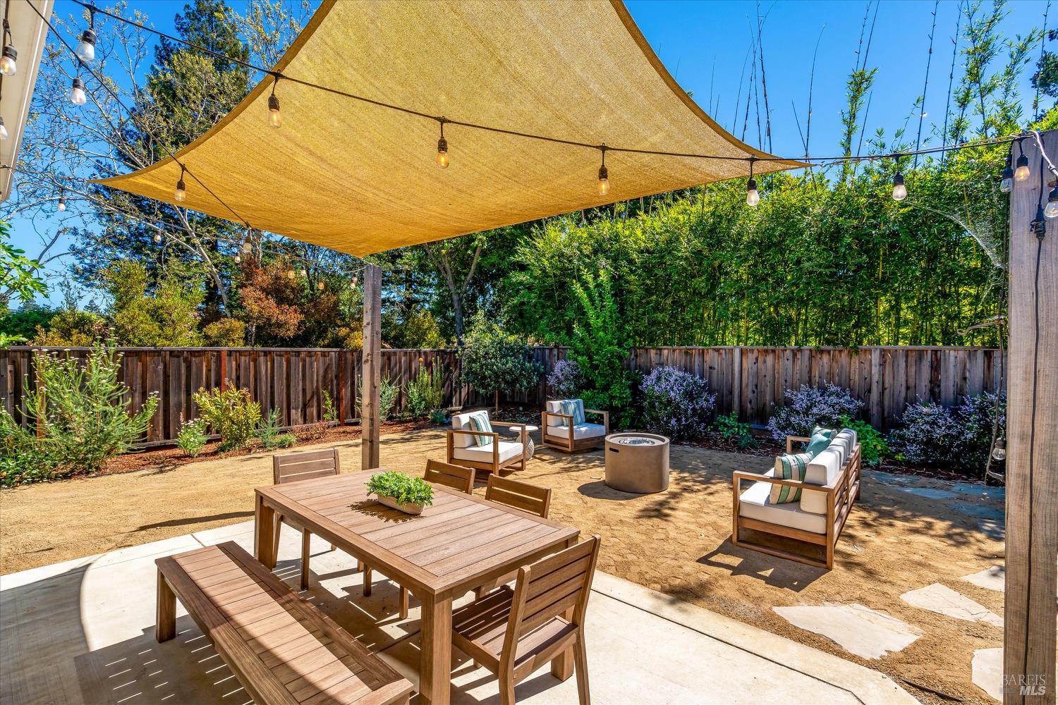 215 Pheasant Court Napa CA 94558