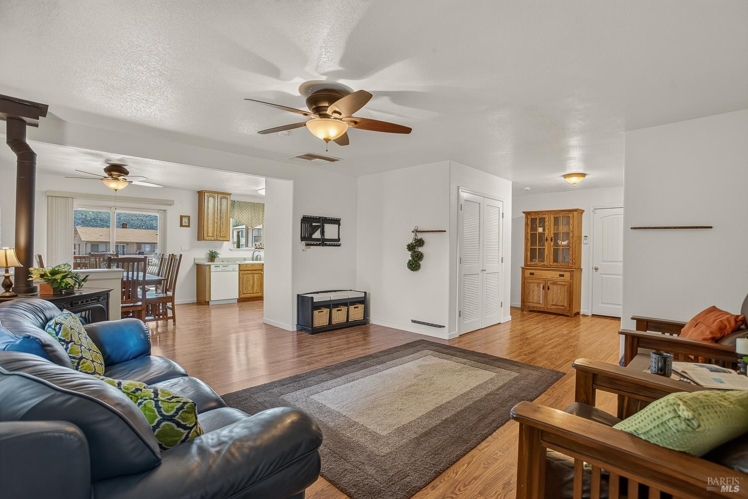 741 Pebble Way Clearlake Oaks CA 95423