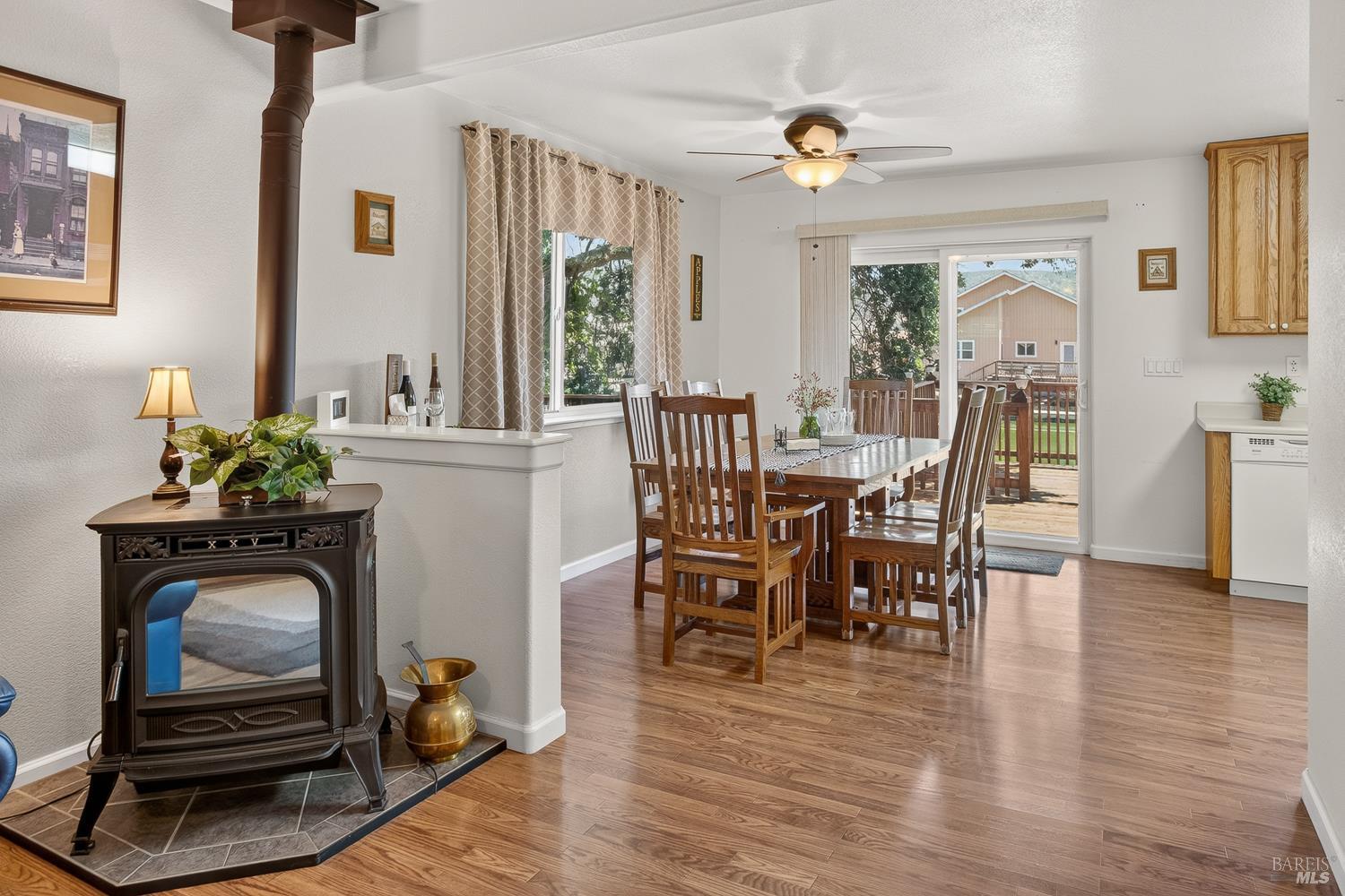 741 Pebble Way Clearlake Oaks CA 95423