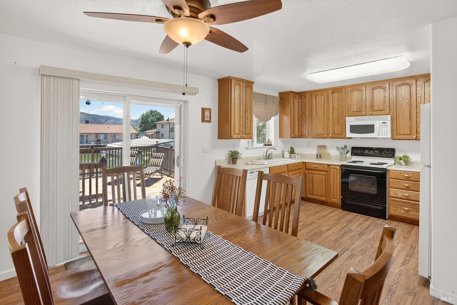 741 Pebble Way Clearlake Oaks CA 95423