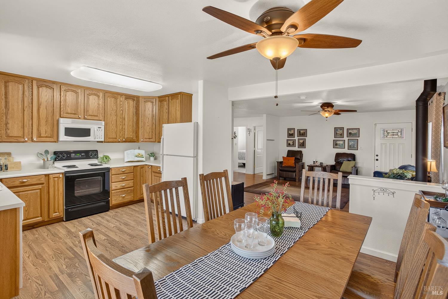 741 Pebble Way Clearlake Oaks CA 95423