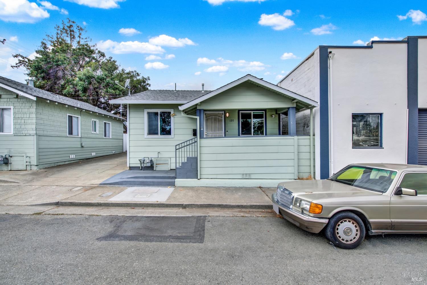 127 Broadway Street Vallejo CA 94590