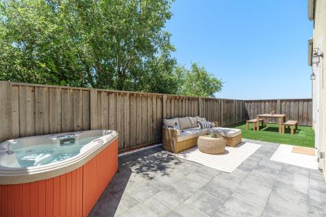 504 Ruby Street Petaluma CA 94952