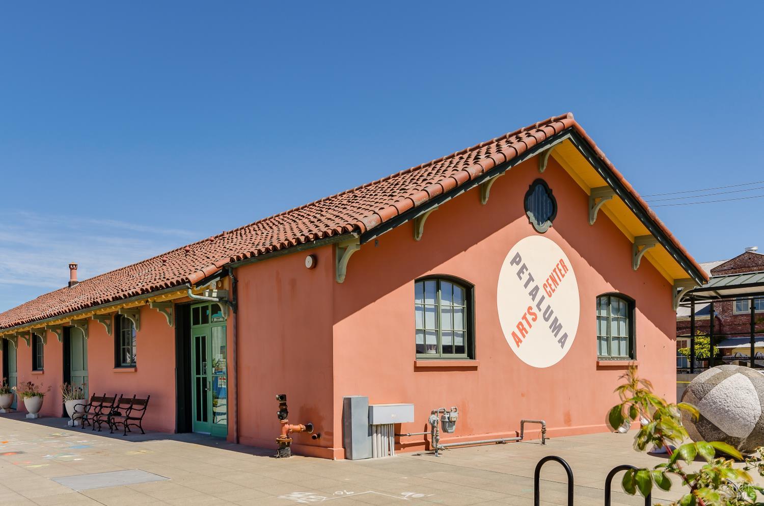 504 Ruby Street Petaluma CA 94952