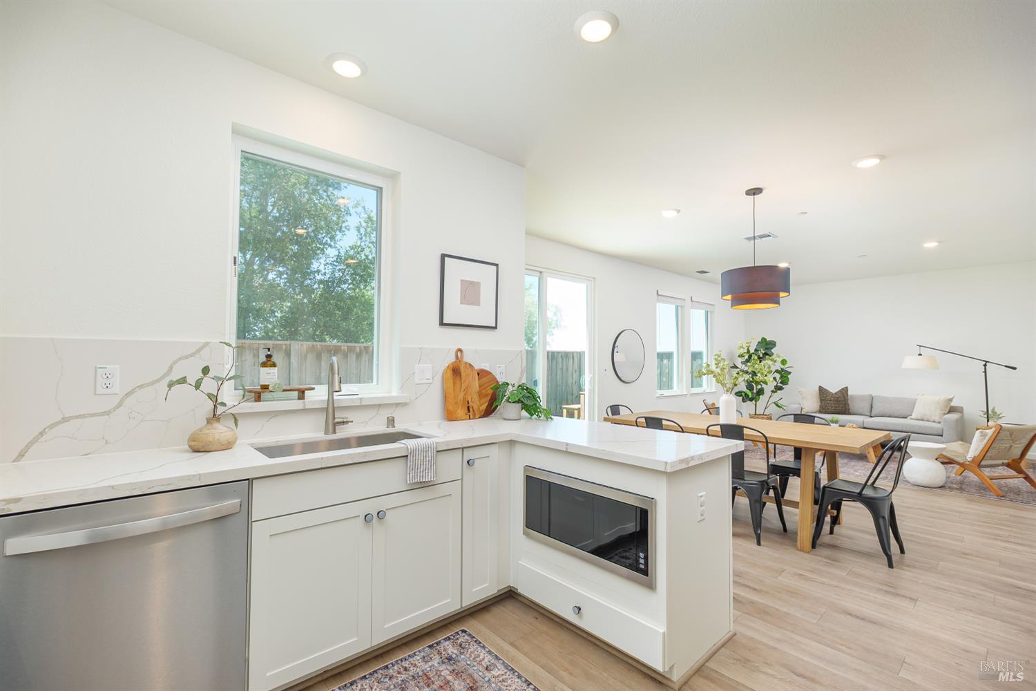 504 Ruby Street Petaluma CA 94952