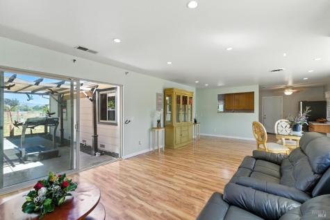 5816 Lowell Court Cotati CA 94931