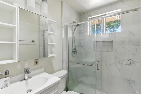 5816 Lowell Court Cotati CA 94931