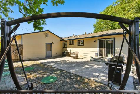 5816 Lowell Court Cotati CA 94931