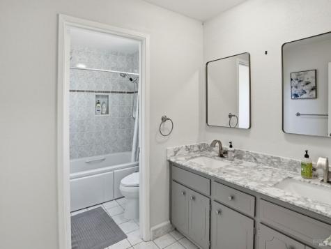 33 Manzano Court Novato CA 94945