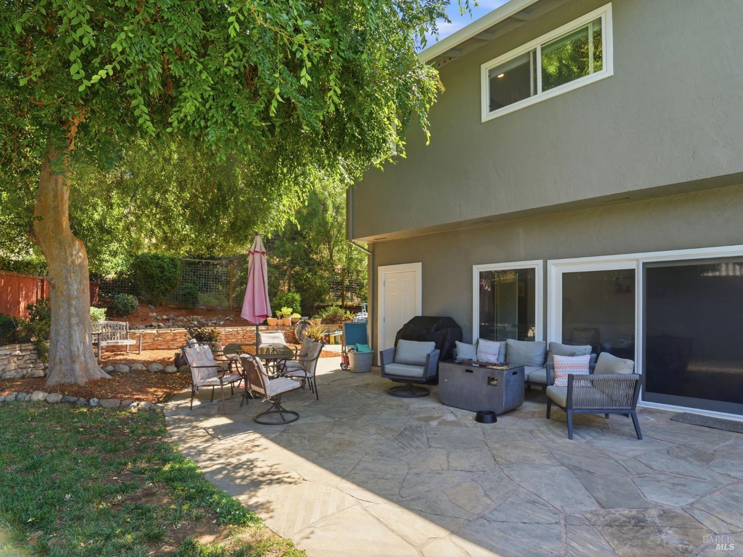 33 Manzano Court Novato CA 94945