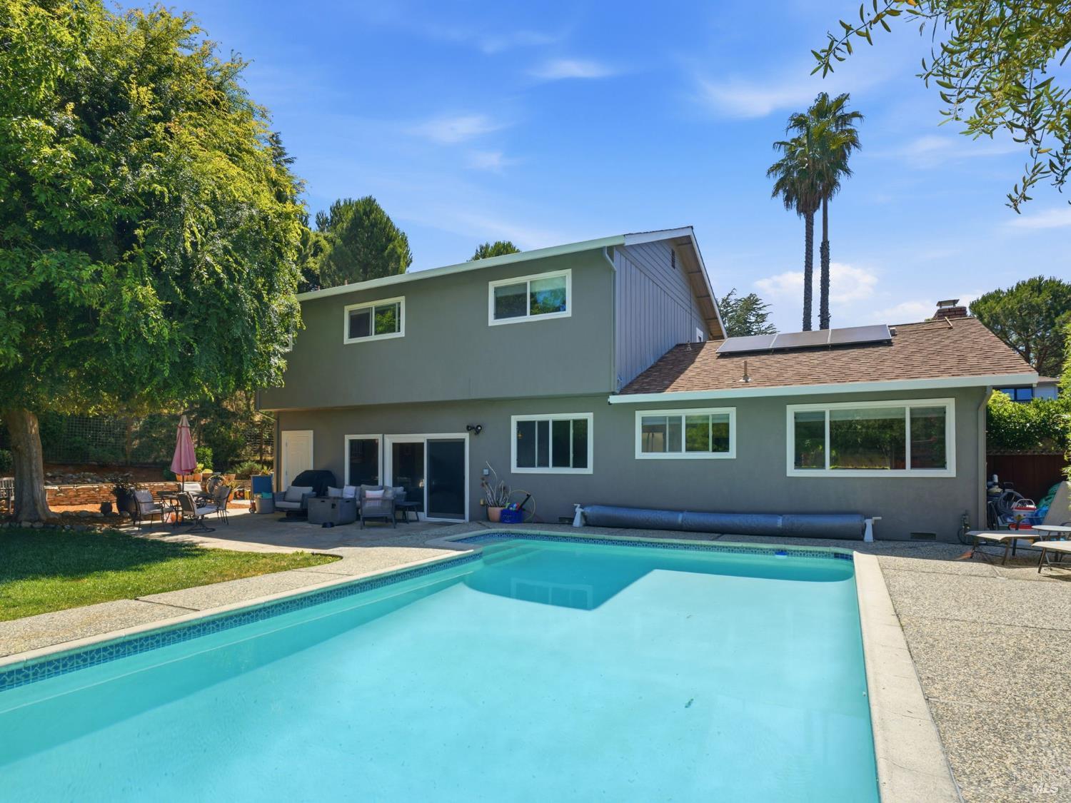 33 Manzano Court Novato CA 94945