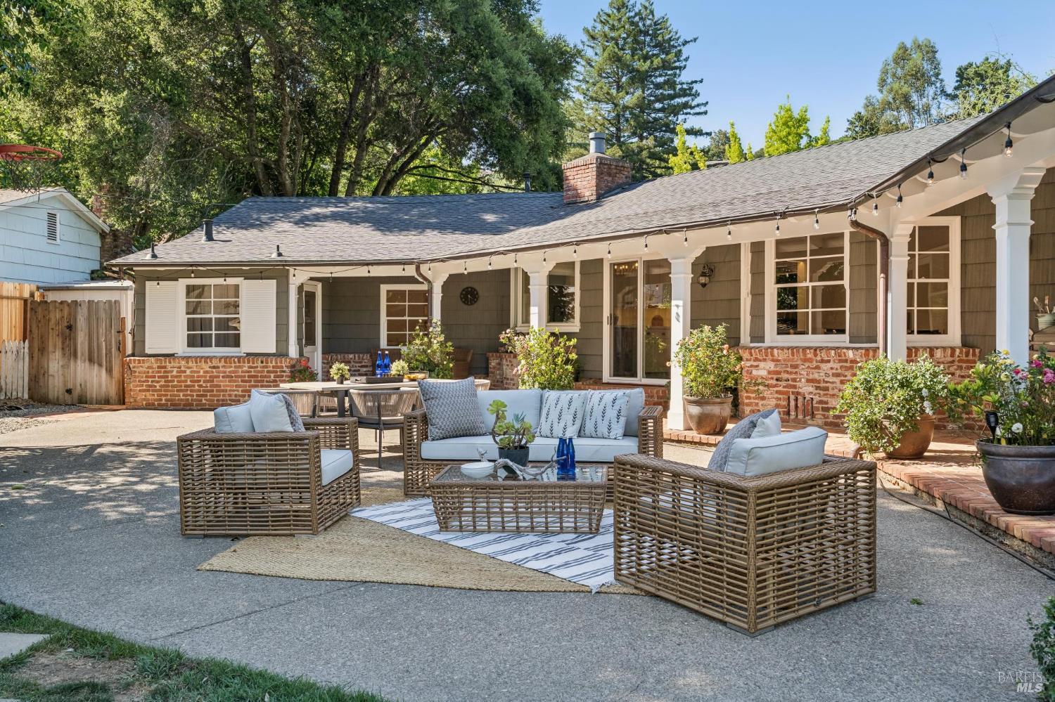 1 Hickory Road Fairfax CA 94930