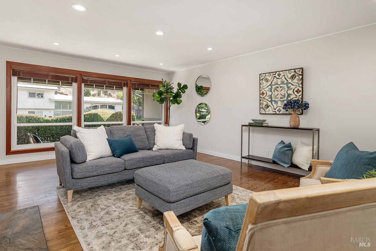19 Carmel Drive Novato CA 94945