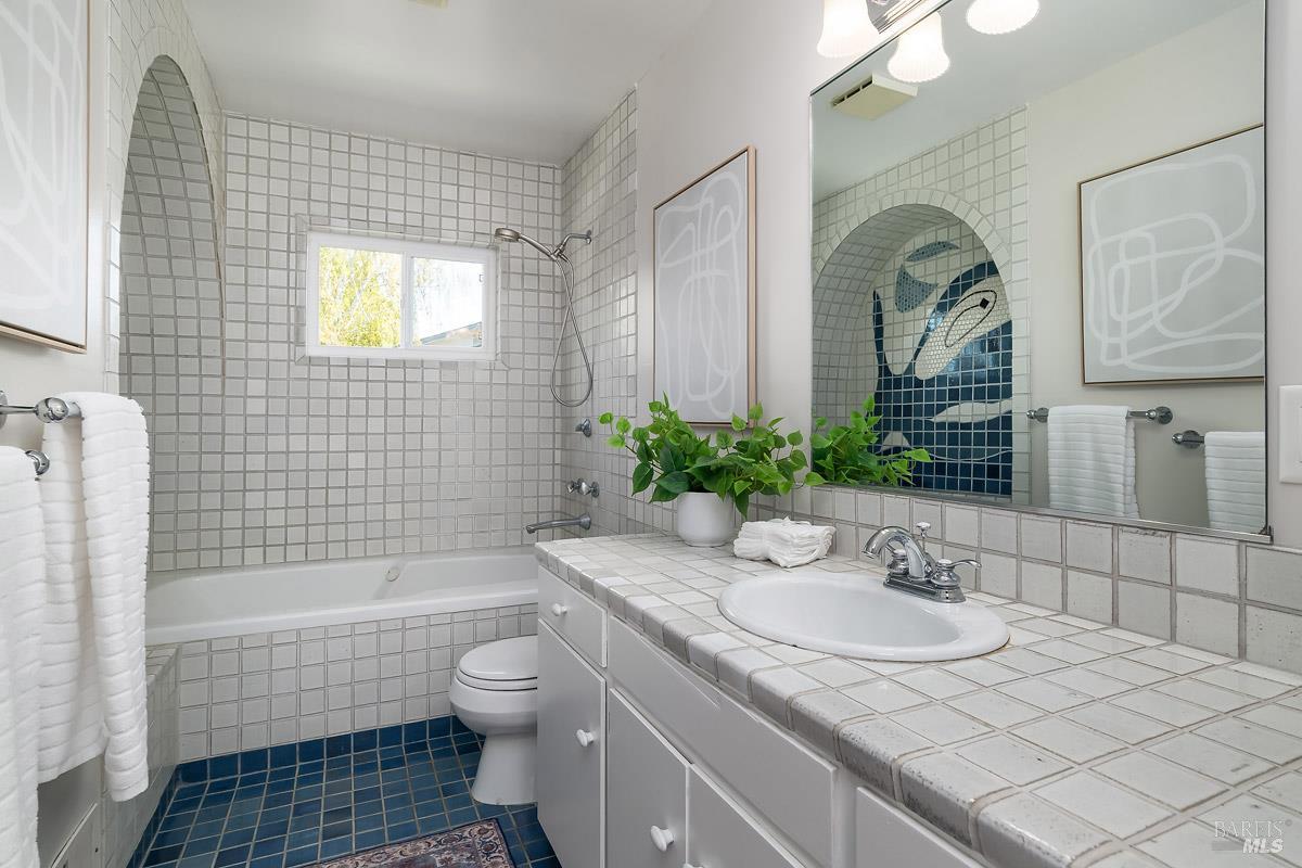19 Carmel Drive Novato CA 94945