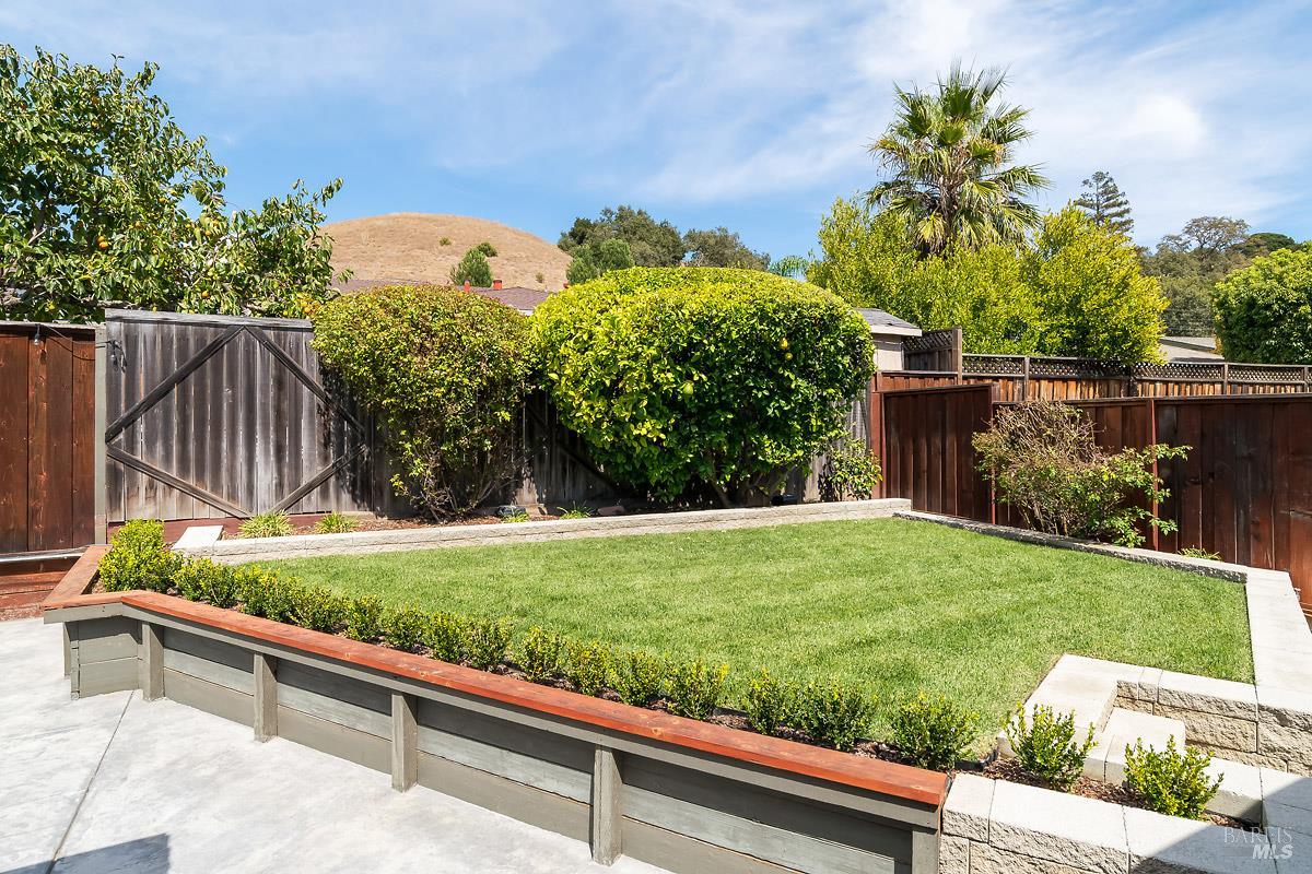 19 Carmel Drive Novato CA 94945