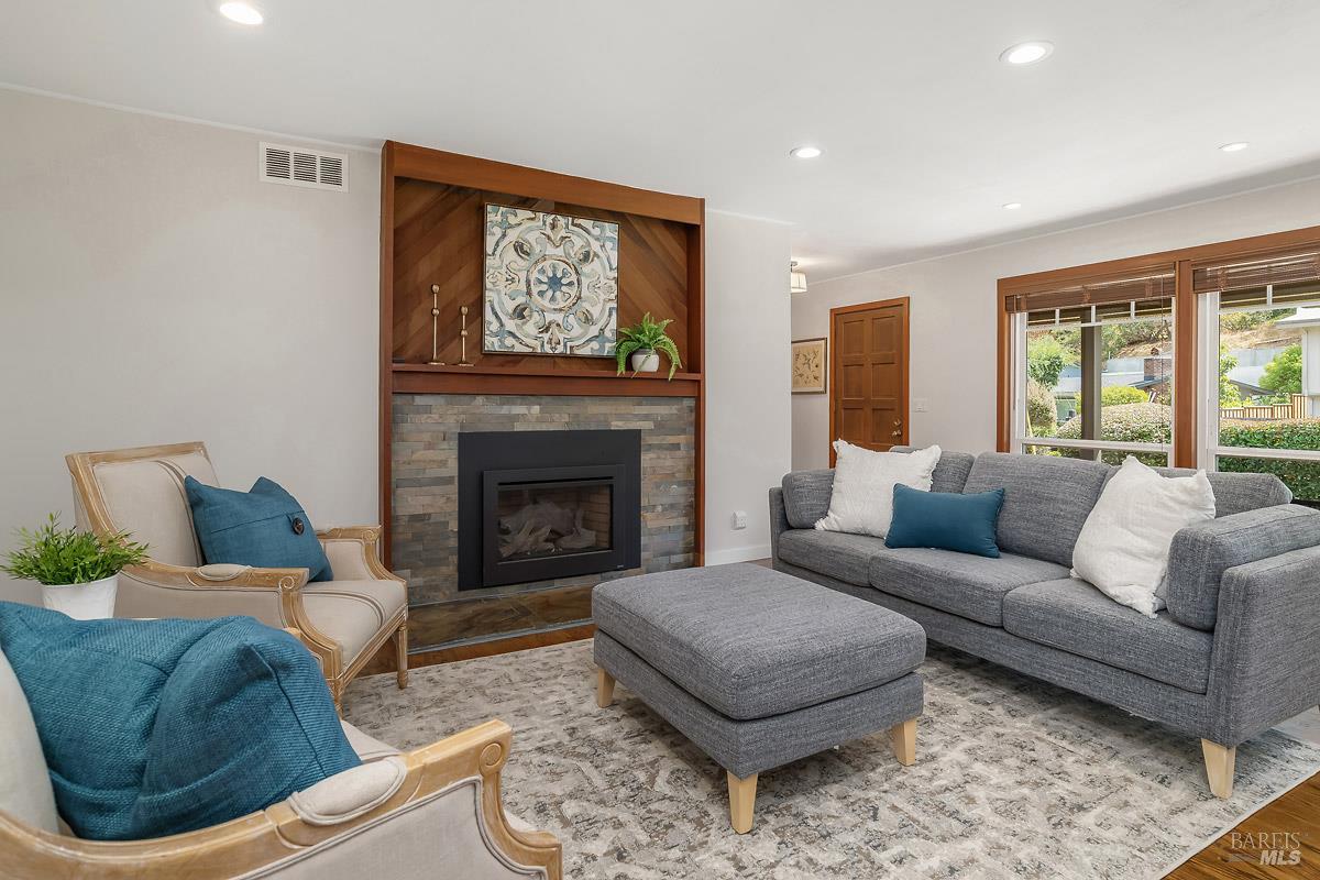 19 Carmel Drive Novato CA 94945