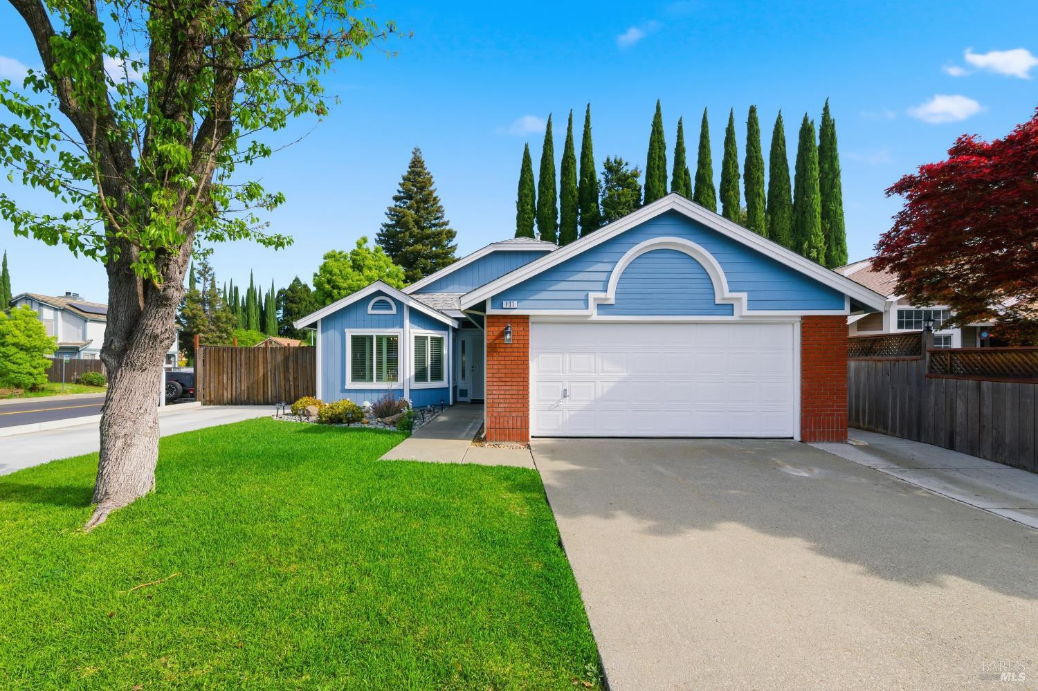 701 Oak Brook Drive Vacaville CA 95687