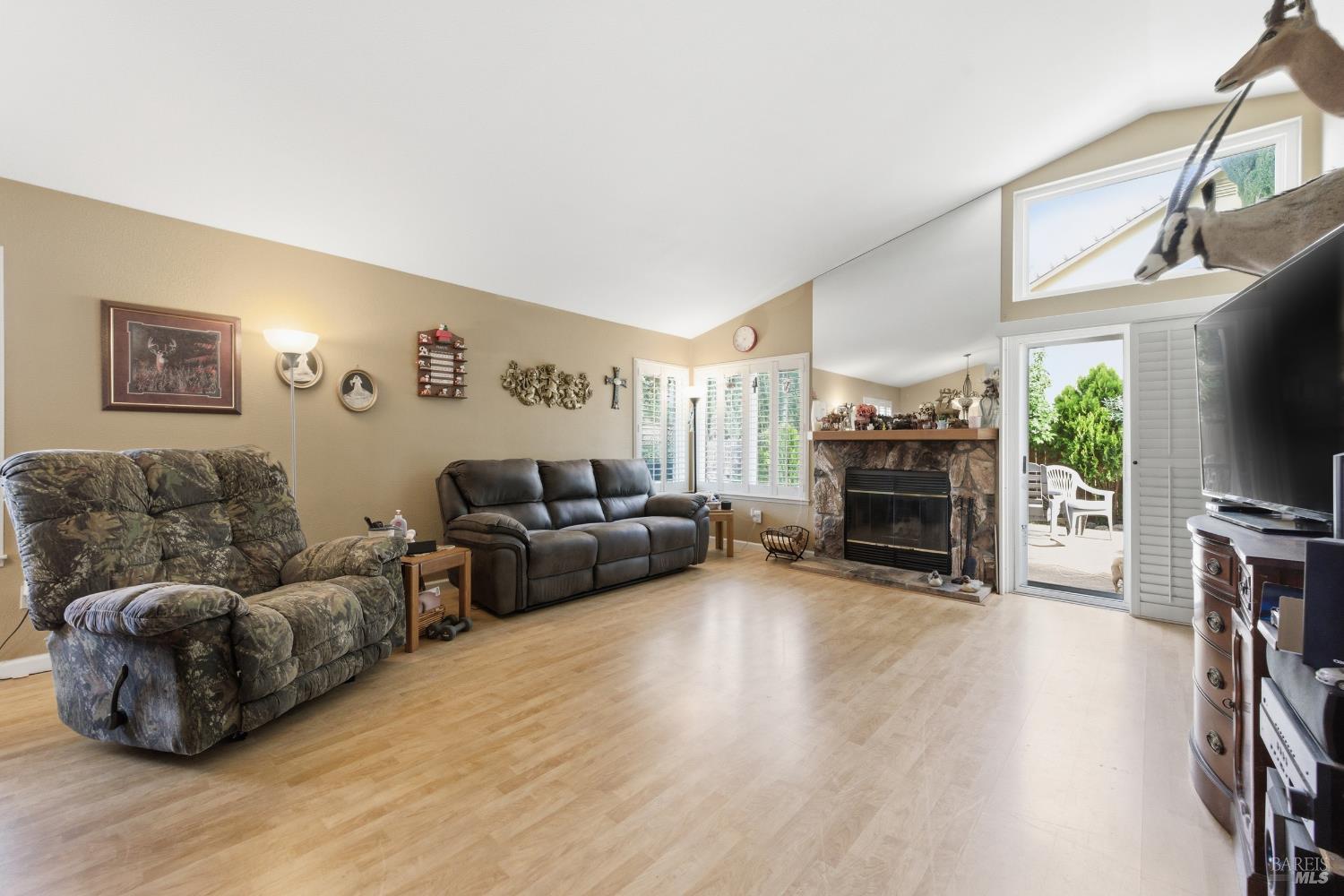 701 Oak Brook Drive Vacaville CA 95687